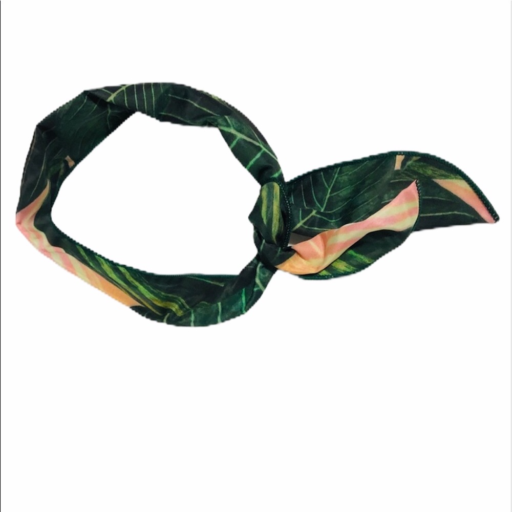 NWOT Hawaiian tropical green pink palm hair band